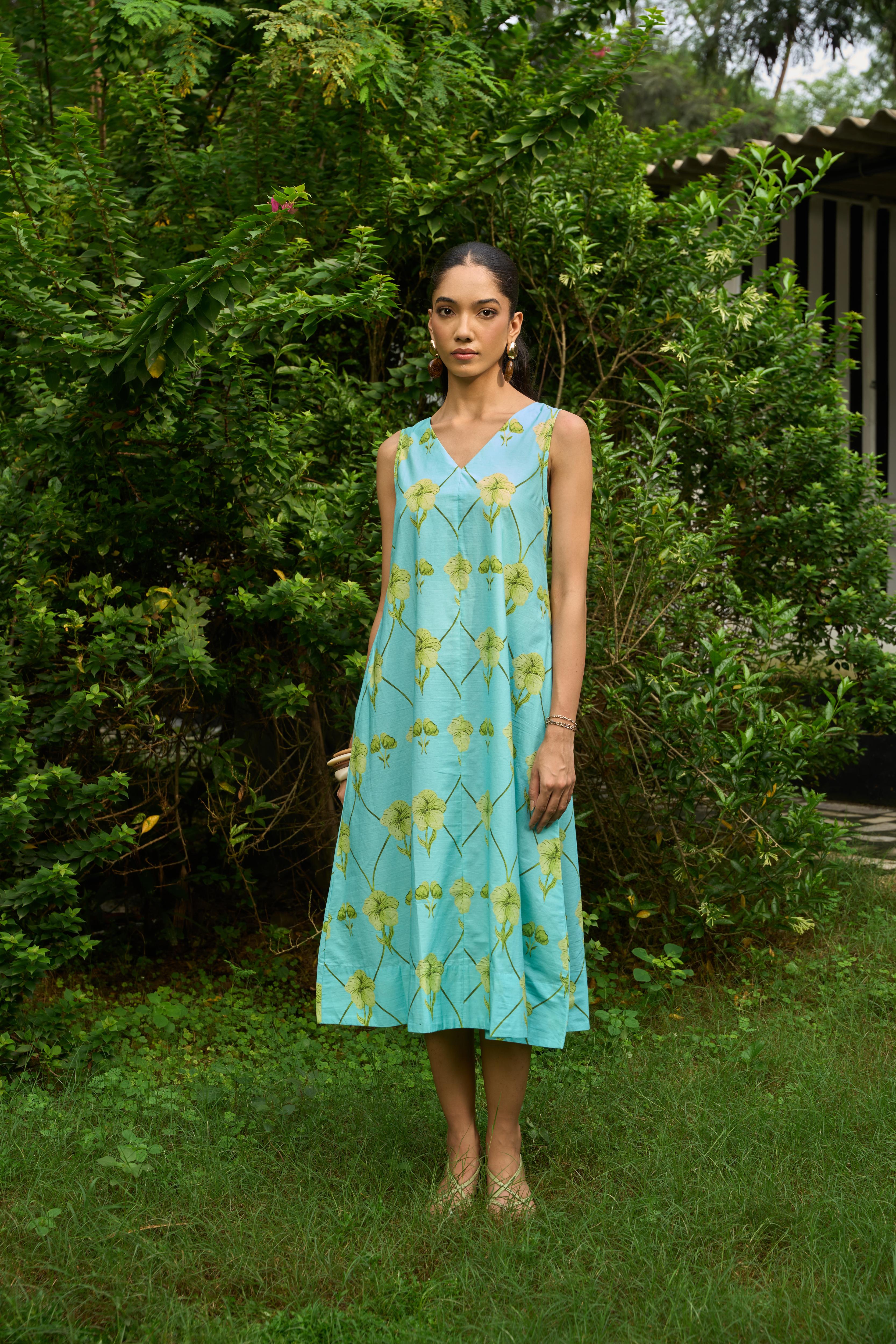 Seafern Sleeveless Midi Dress