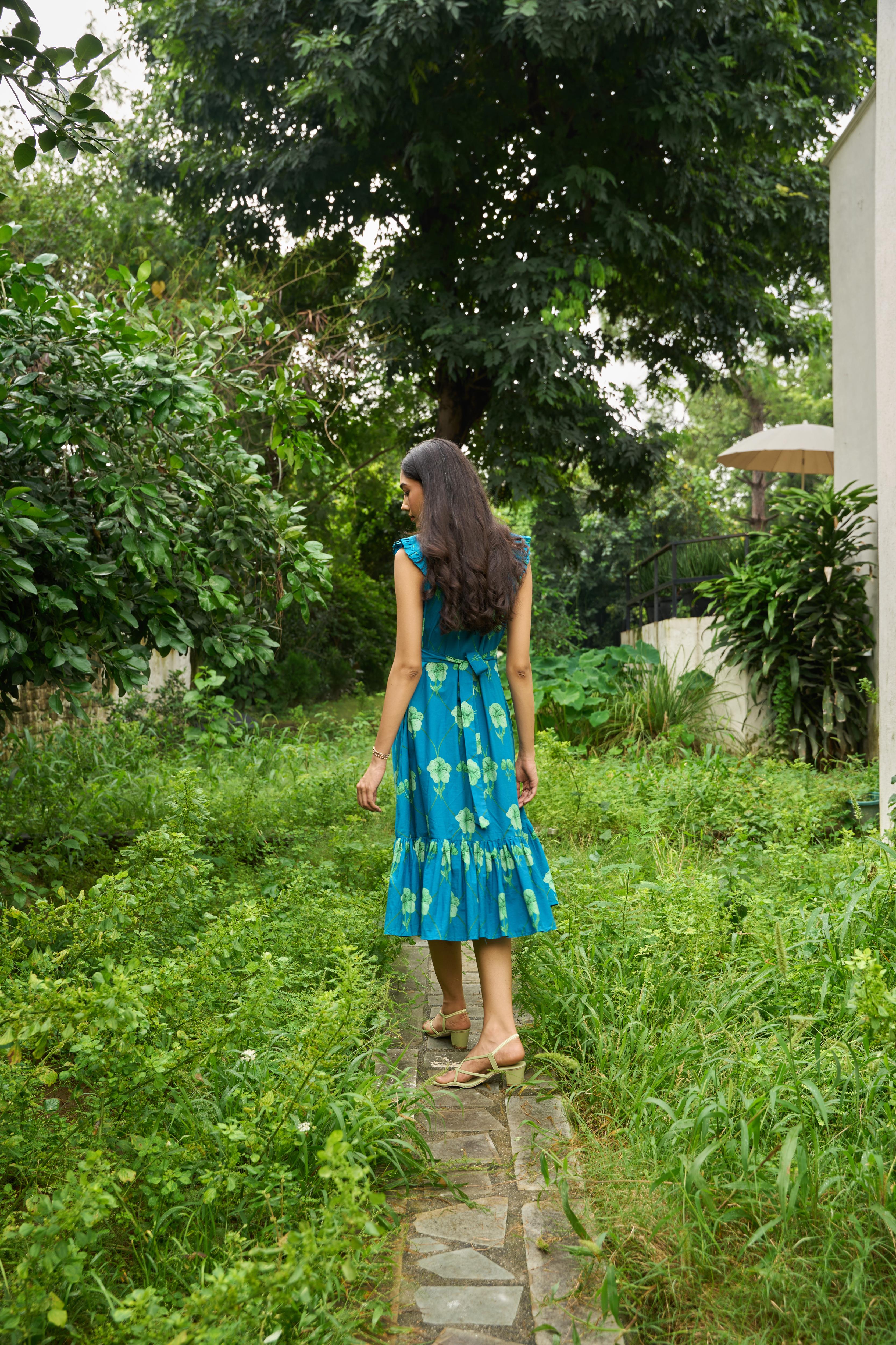 Laguna Sleeveless Midi Dress